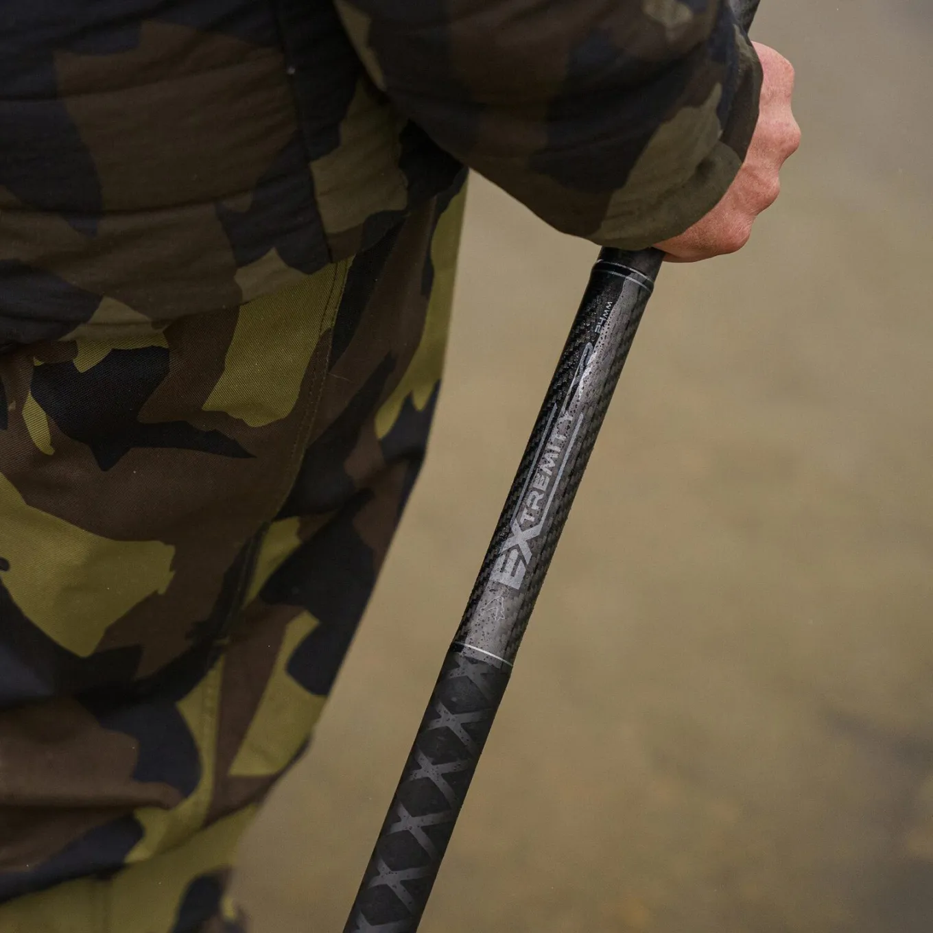 Avid Extremity Throwing Stick