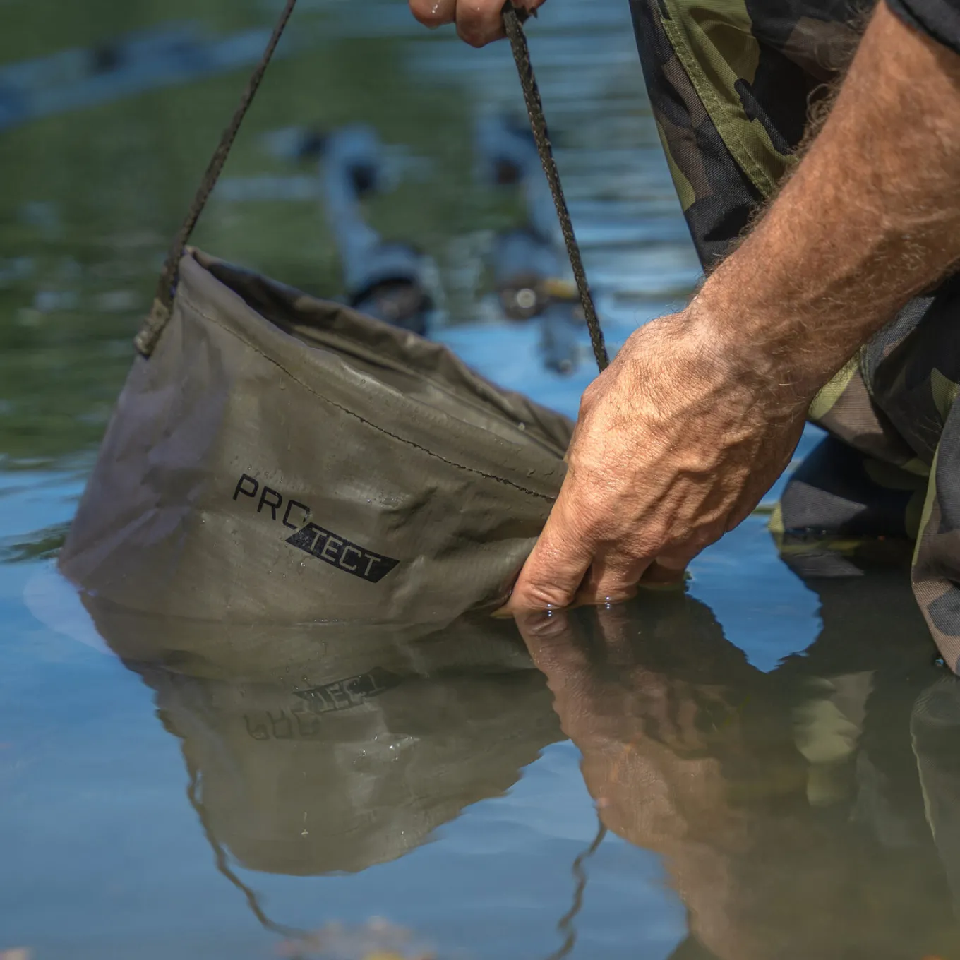 Avid PRO-Tect Water Bucket