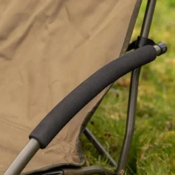 Avid Revolve Low Chair