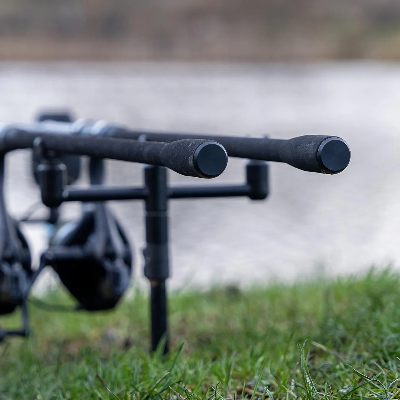 Avid Revolve R Rods