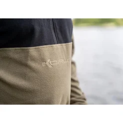 Korum Embossed Microfleece S