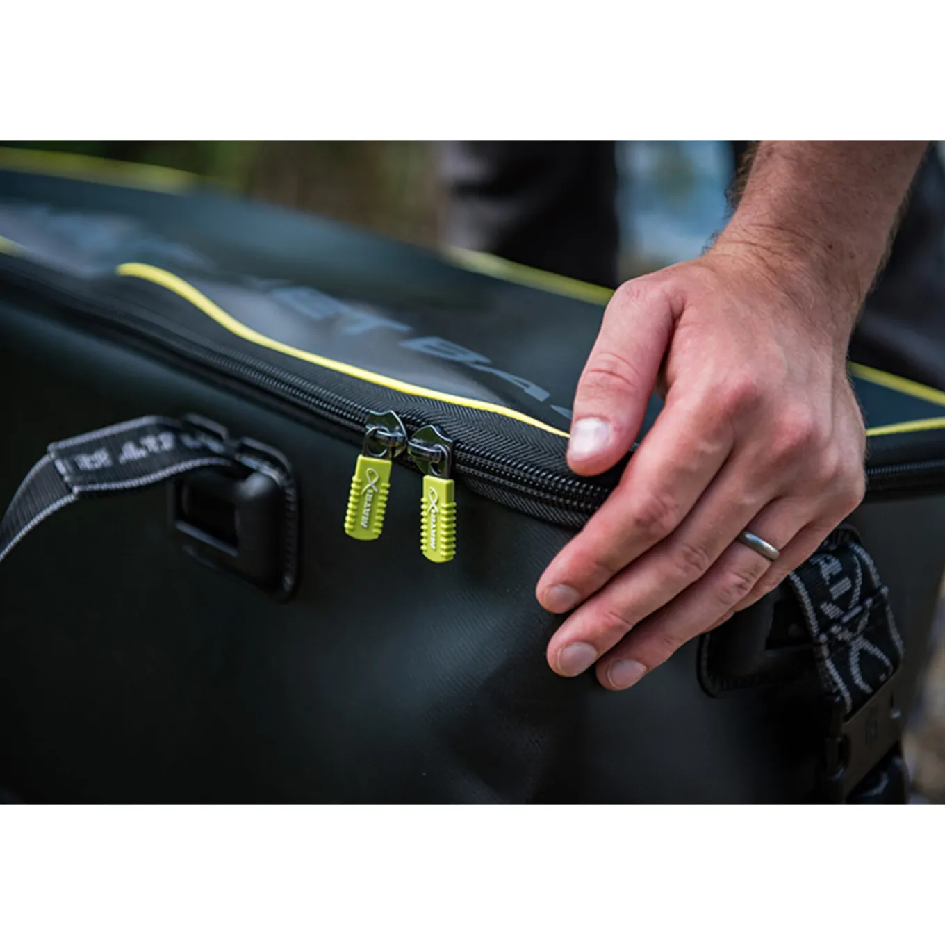 Matrix Ethos EVA Net Bag