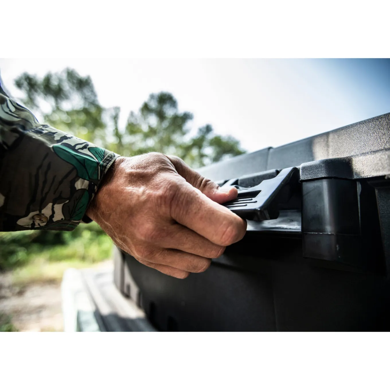 Plano Sportman's Trunk Large Viskoffer Charcoal
