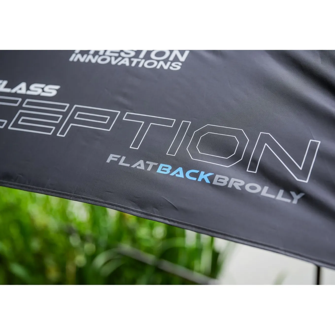 Preston Inception Fibreglass Flatback Brolly 50"