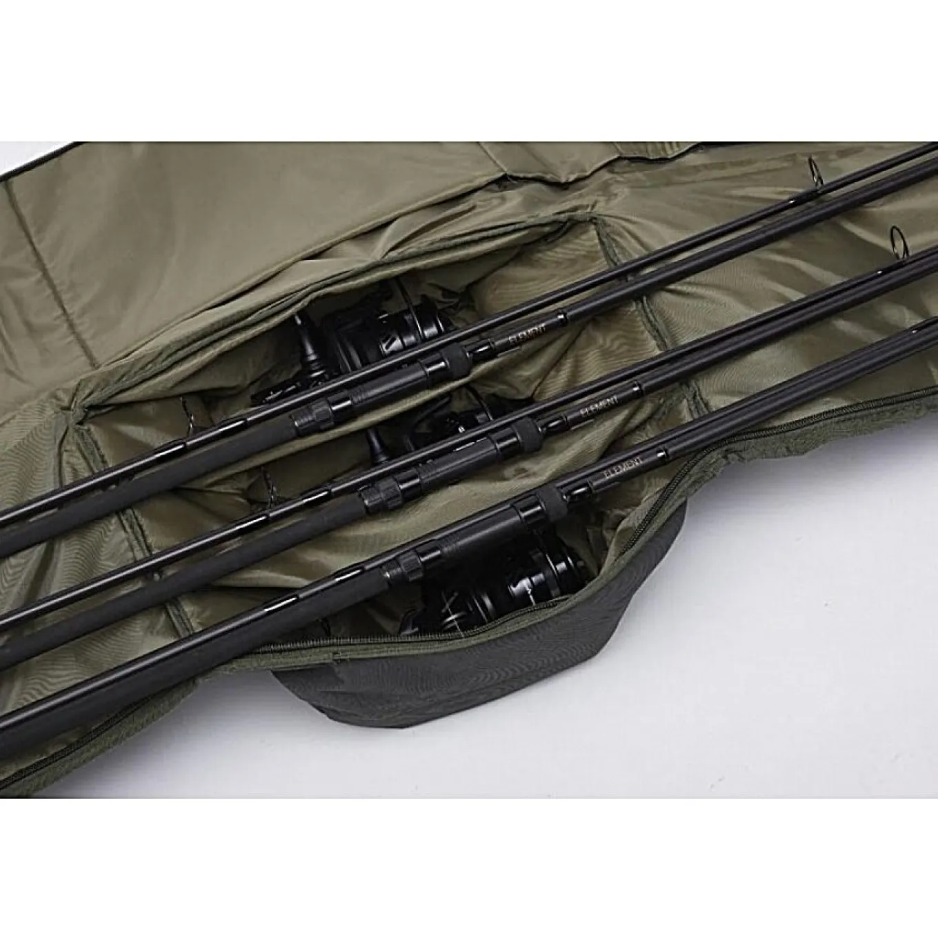 Prologic Avenger Padded Holdall
