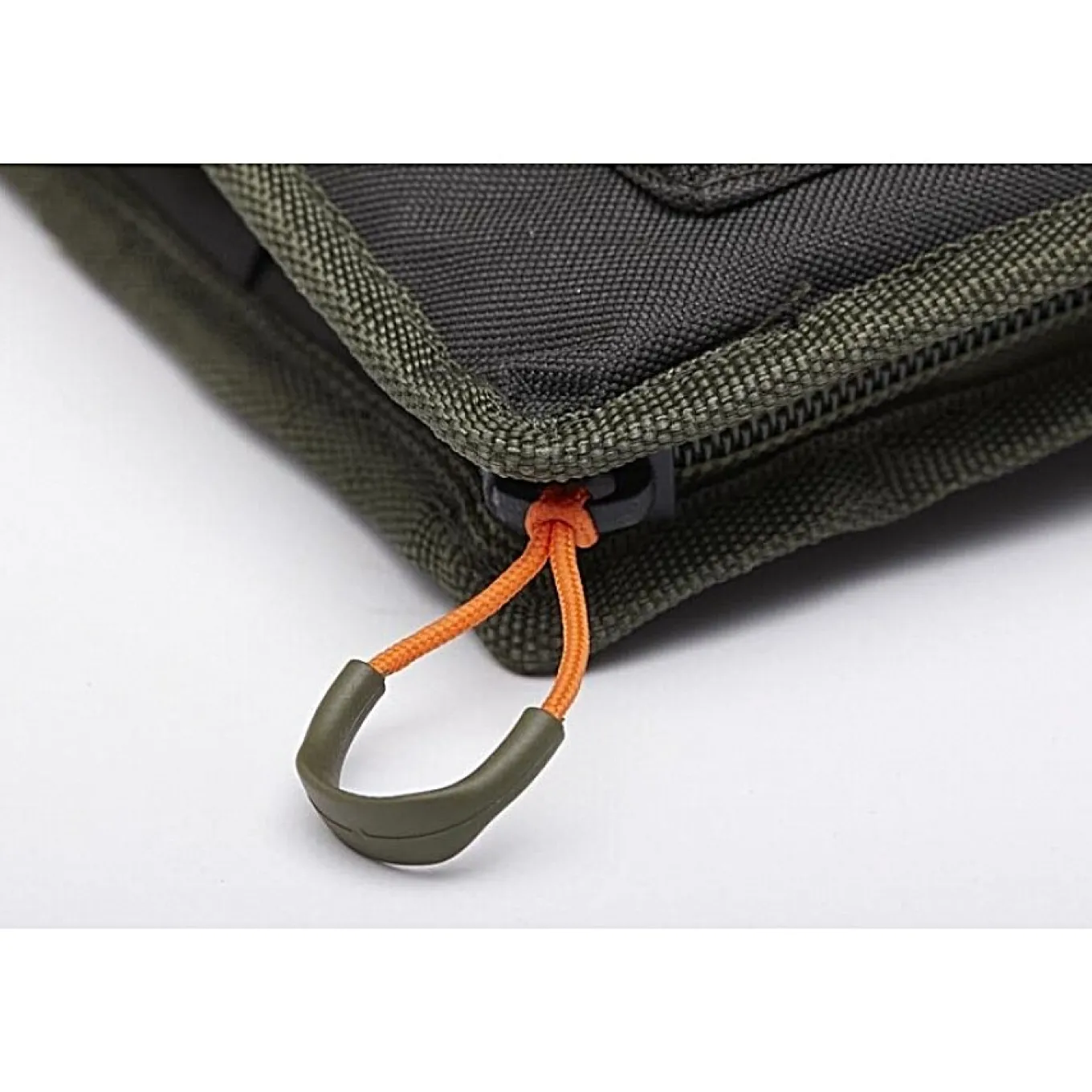Prologic Avenger Padded Holdall