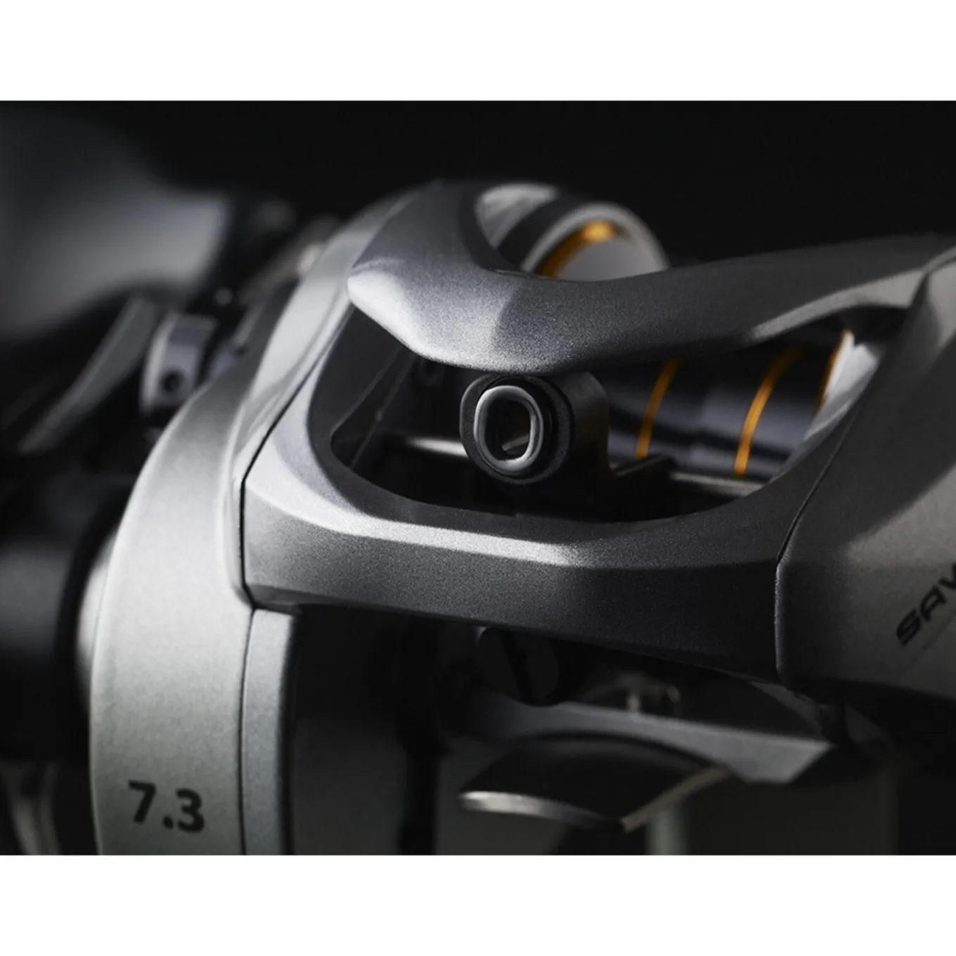 Savage Gear SG6 BC 300 LH 7.3:1
